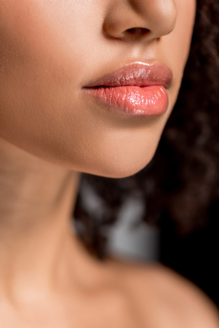 A woman with perfect upper and lower lips that are full and healthy